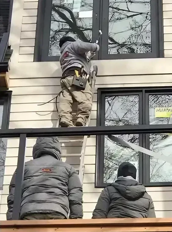 Energy-efficient window caulking for residential properties